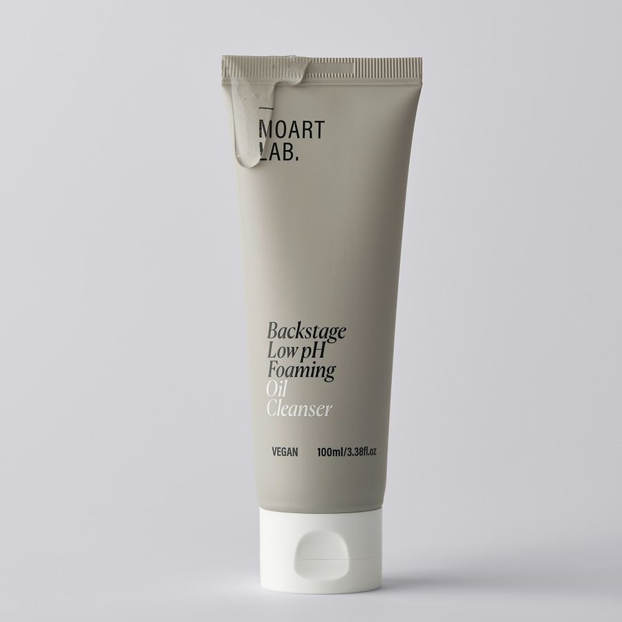 Backstage Low pH Foaming Oil Cleanser